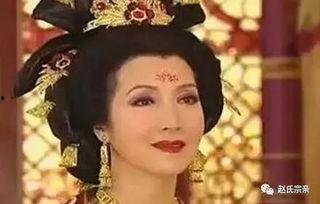 韩琦初见皇后吃瓜视频,吃瓜视频爆笑全场! 韩琦初见皇后吃瓜视频,吃瓜视频爆笑全场!