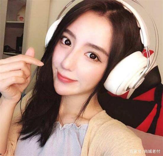 主播吃网纹瓜是真的吗视频,是炒作还是真实体验？